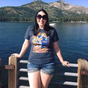 Meet your Posher, Claire