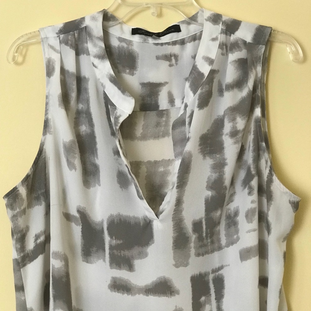 Hi Lo sleeveless blouse