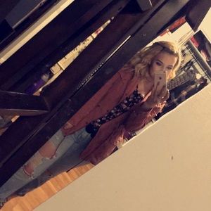 Meet your Posher, Olivia