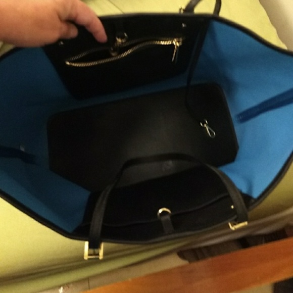 Michael Kors purse - Picture 2 of 4