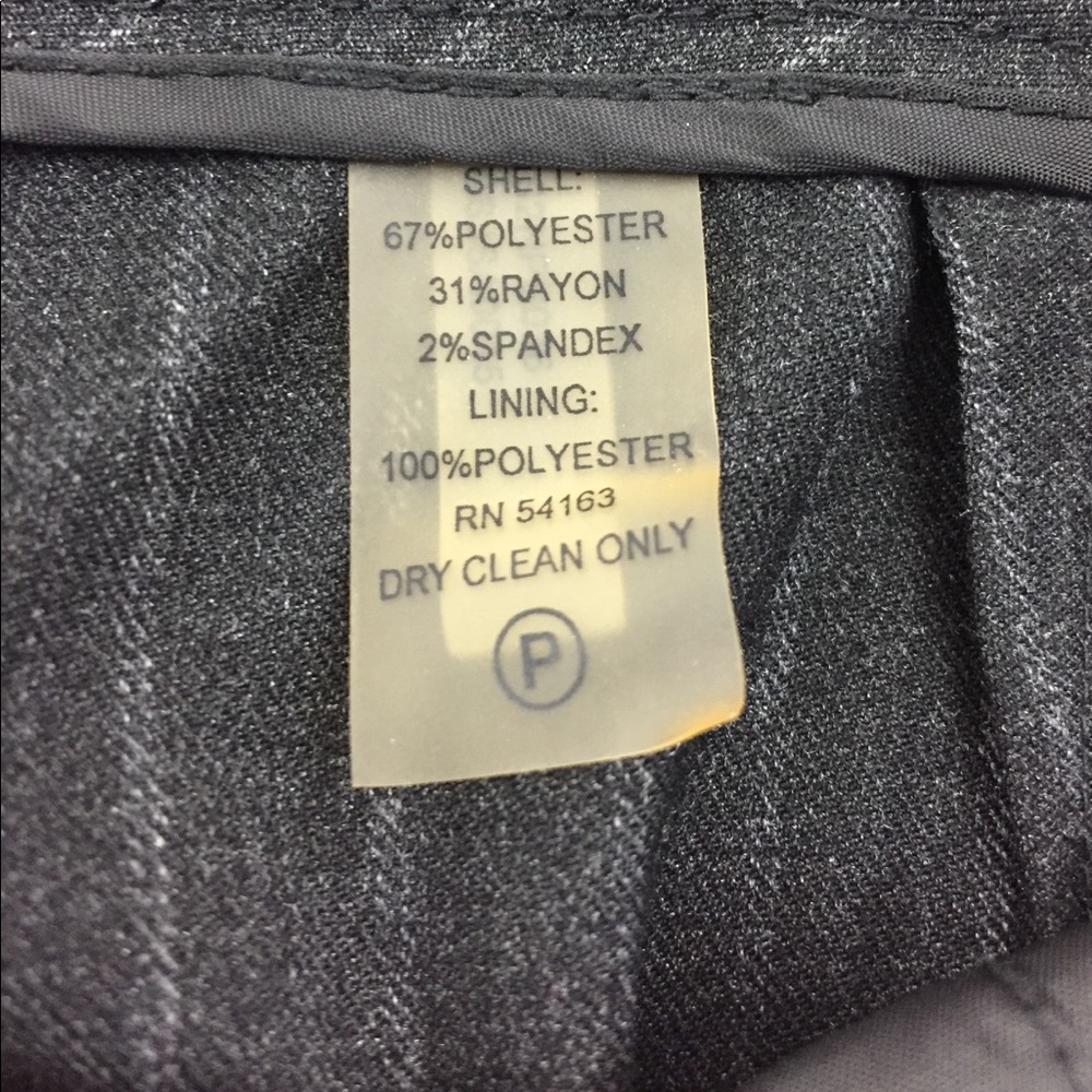 Calvin Klein Modern Fit Pants.   K36 - Picture 3 of 7