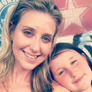 Meet your Posher, Renee