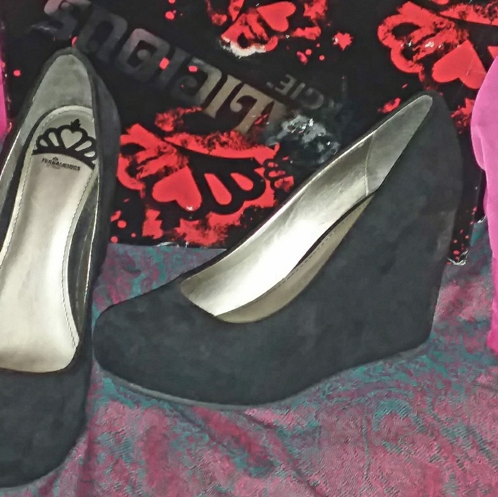Fergie Wedges