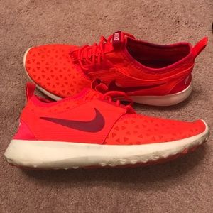 Nike Free Run in bright coral color
