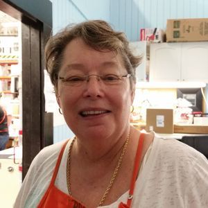 Meet your Posher, Rebecca