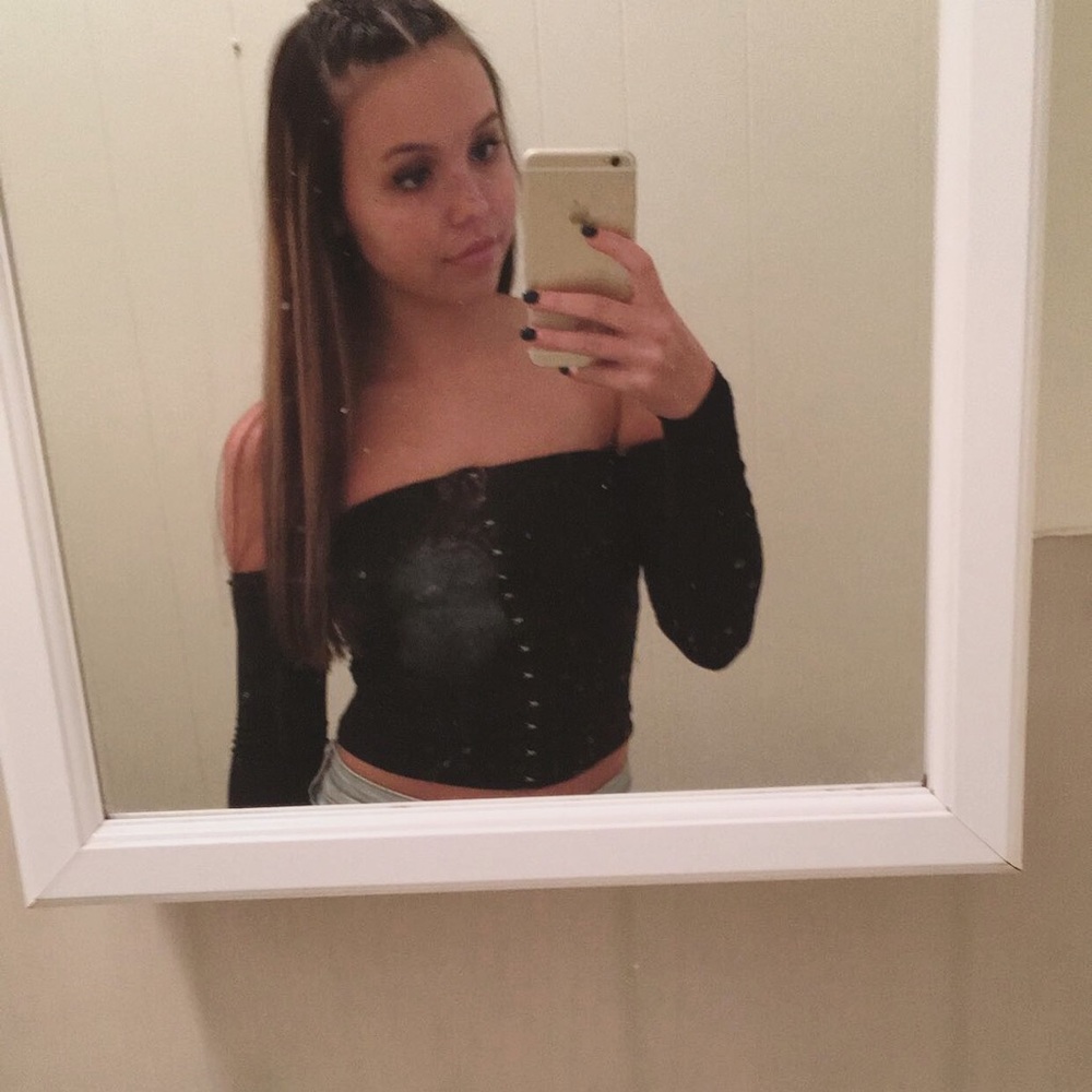 Meet your Posher, Olivia