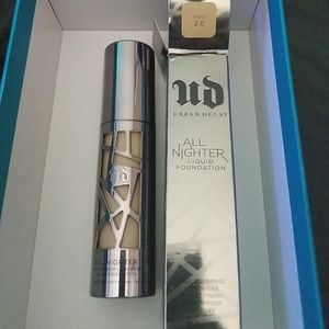 BNIB Urban Decay Liquid Foundation 1floz 2.0