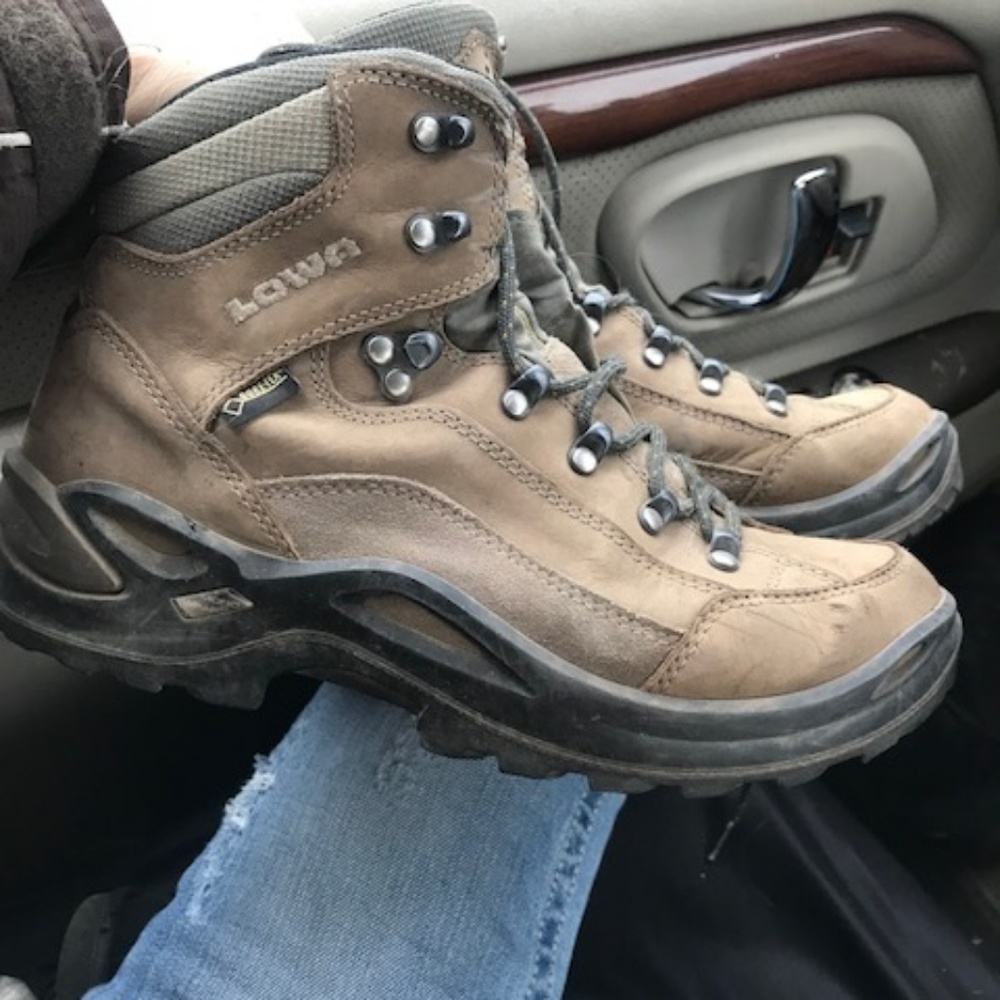 Iowa women's hiking boots size 9 us ladies