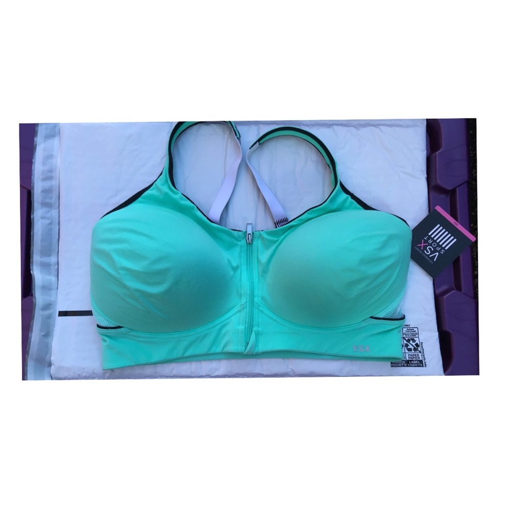 Brand New Victoria’s Secret Bra