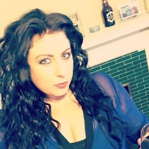 Meet your Posher, Suzanne