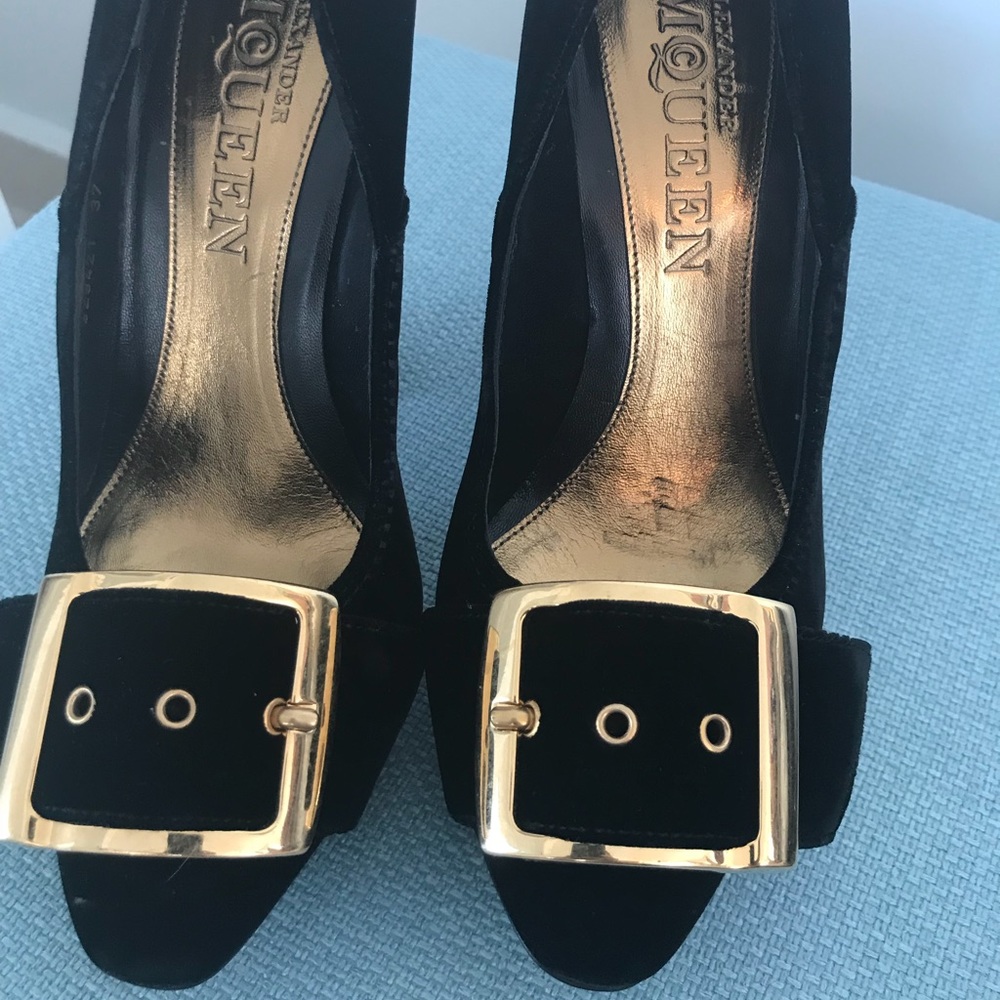 Alexander Mc queen velvet shoes