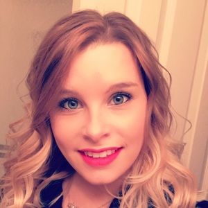 Meet your Posher, Kristen