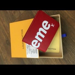 Supreme x Louis Vuitton wallet