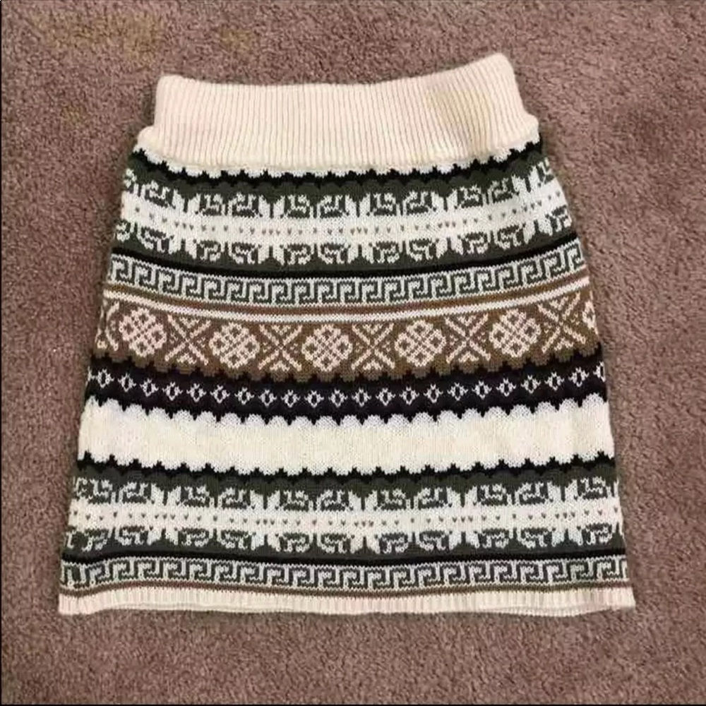 Sweater skirt