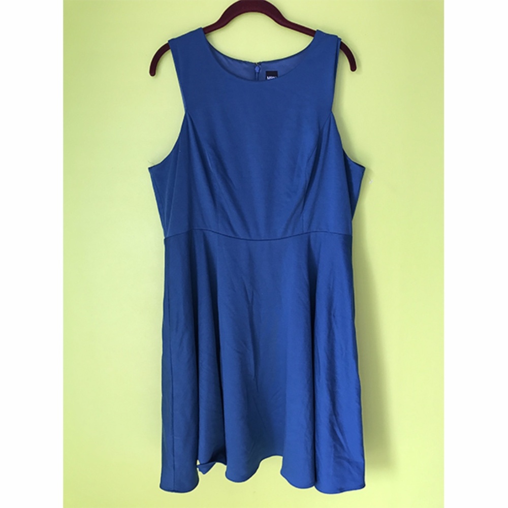 MBN Sleeveless Zip Back Straight Shift Teal Dress