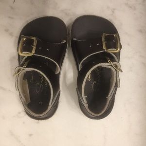 Brown Sea Wees Size 3