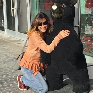 Meet your Posher, Dina