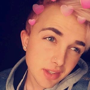 Meet your Posher, Cameron