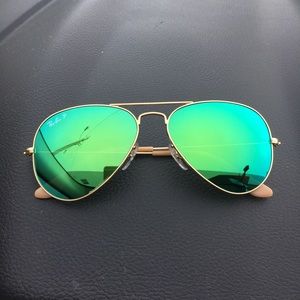 Ray Ban Aviators: Polarized Green Flash Lenses