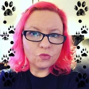 Meet your Posher, Chrissy