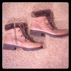 Tan bare trap ankle boots