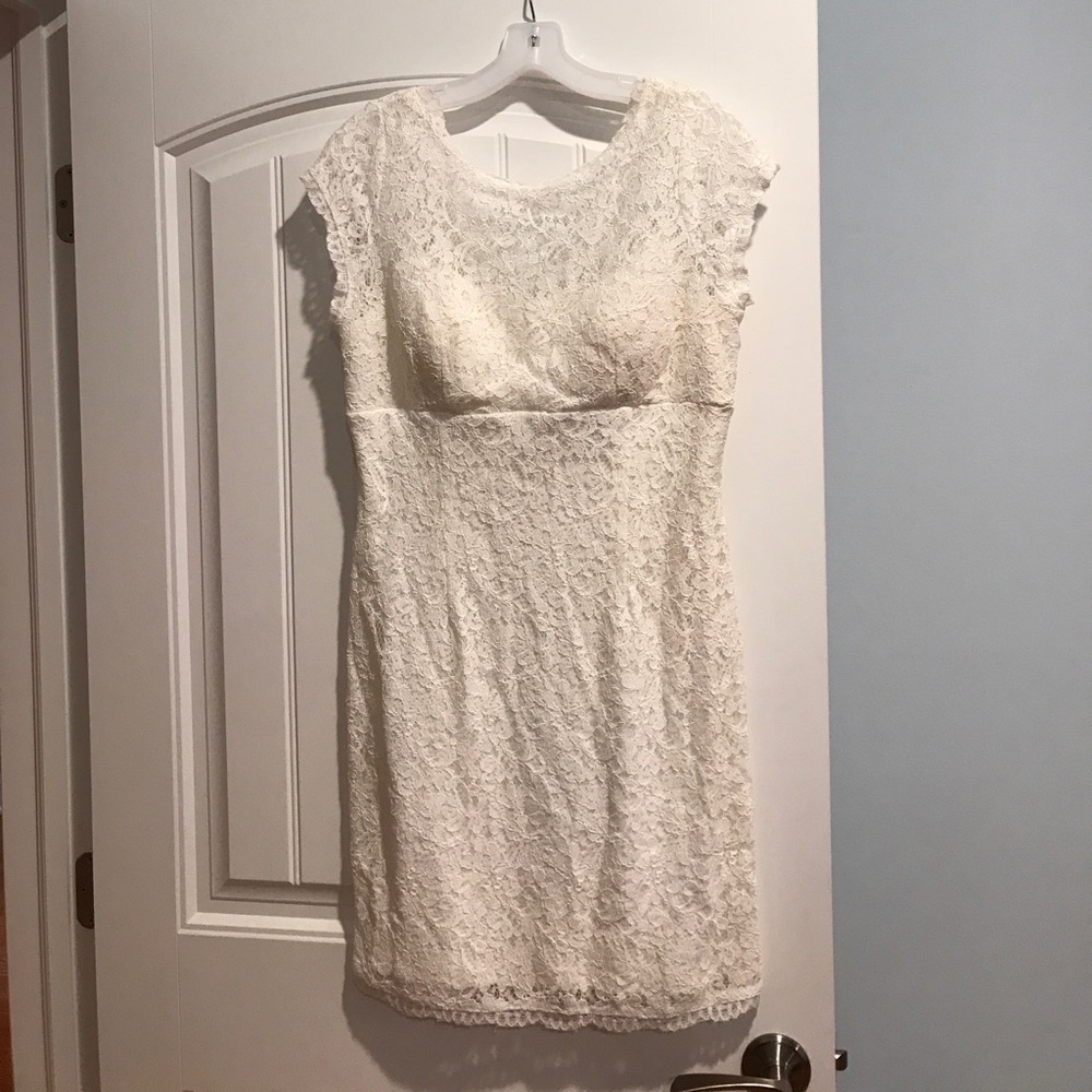 NWOT Never Worn! Lace cap sleeve dress, size 12