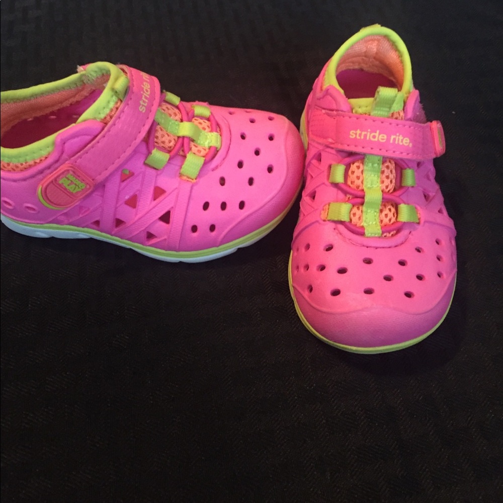 Stride rite Phibian shoes