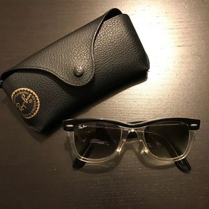 Ray-Ban Wayfarer II two-toned