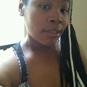 Meet your Posher, Ahjah