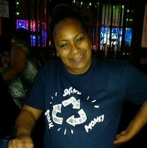 Meet your Posher, Denise