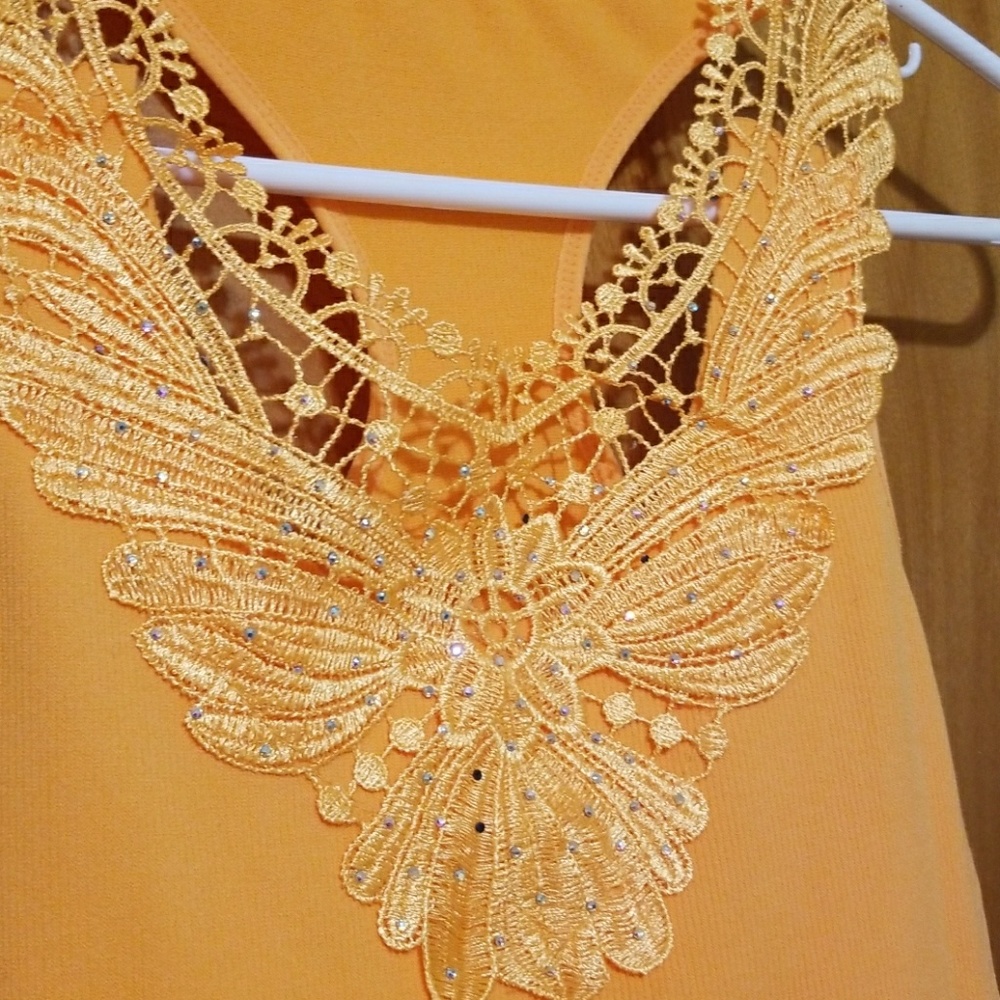 Tank Top - Picture 2 of 3