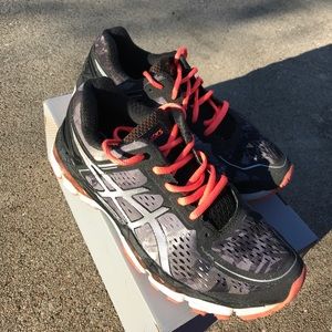 ASICS Gel Kayano 22