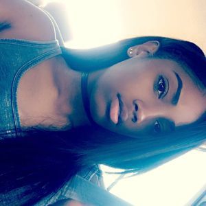 Meet your Posher, De'ja