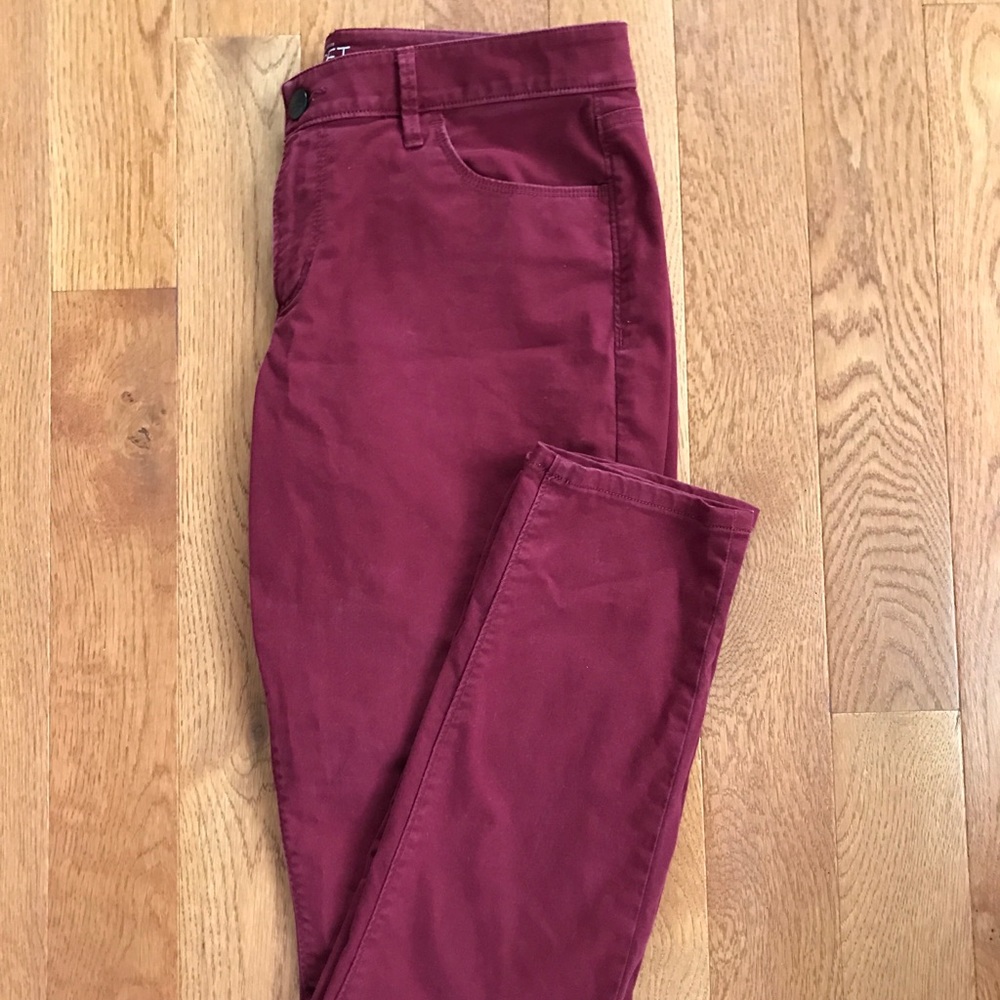 Loft curvy skinny jeans. Size 10/30 inch waist