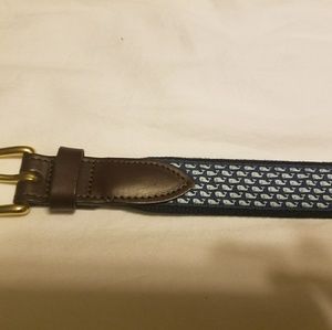 Vineyard Vines belt