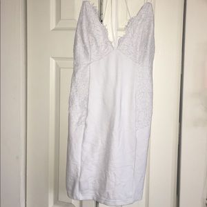 White lace bodycon dress
