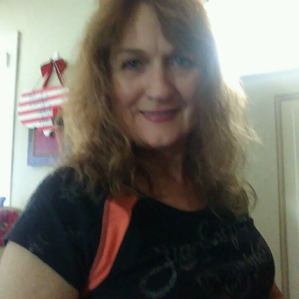 Meet your Posher, Pam