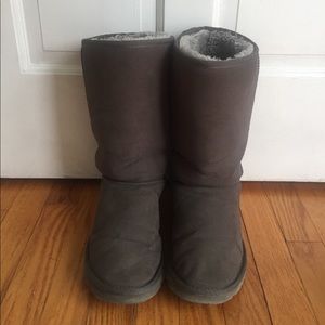 •UGG Australia classic tall boots•