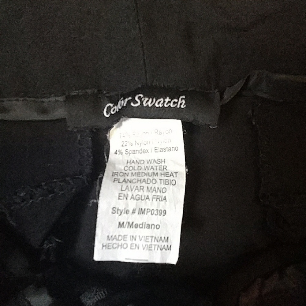 Stretch capris - Picture 4 of 4