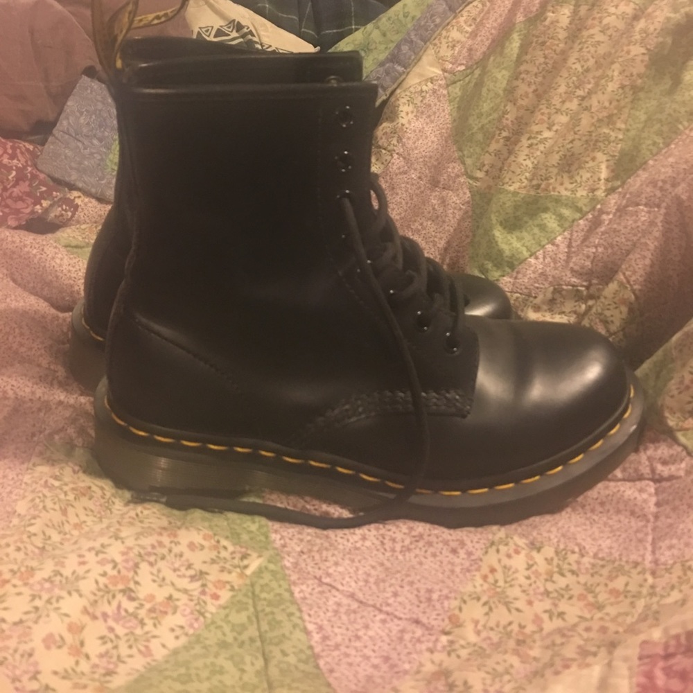 Worn Once!.Too Small!.Original Doc.Martens 8 eyed!