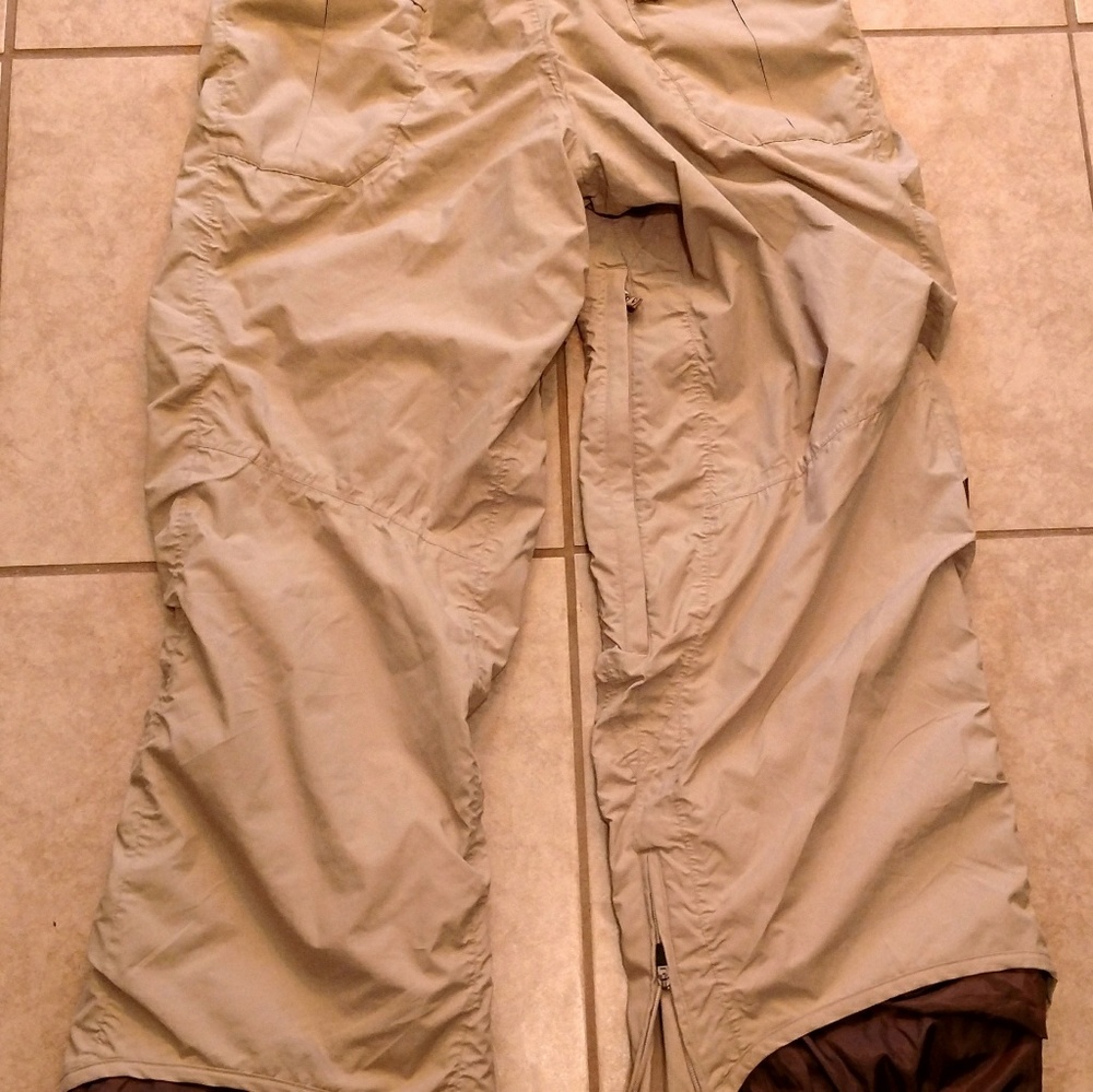 Snowboard pants