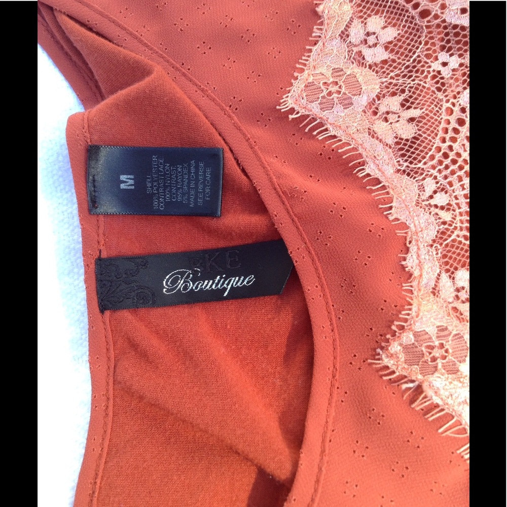 ✨HP✨BKE Boutique blouse - Picture 5 of 8