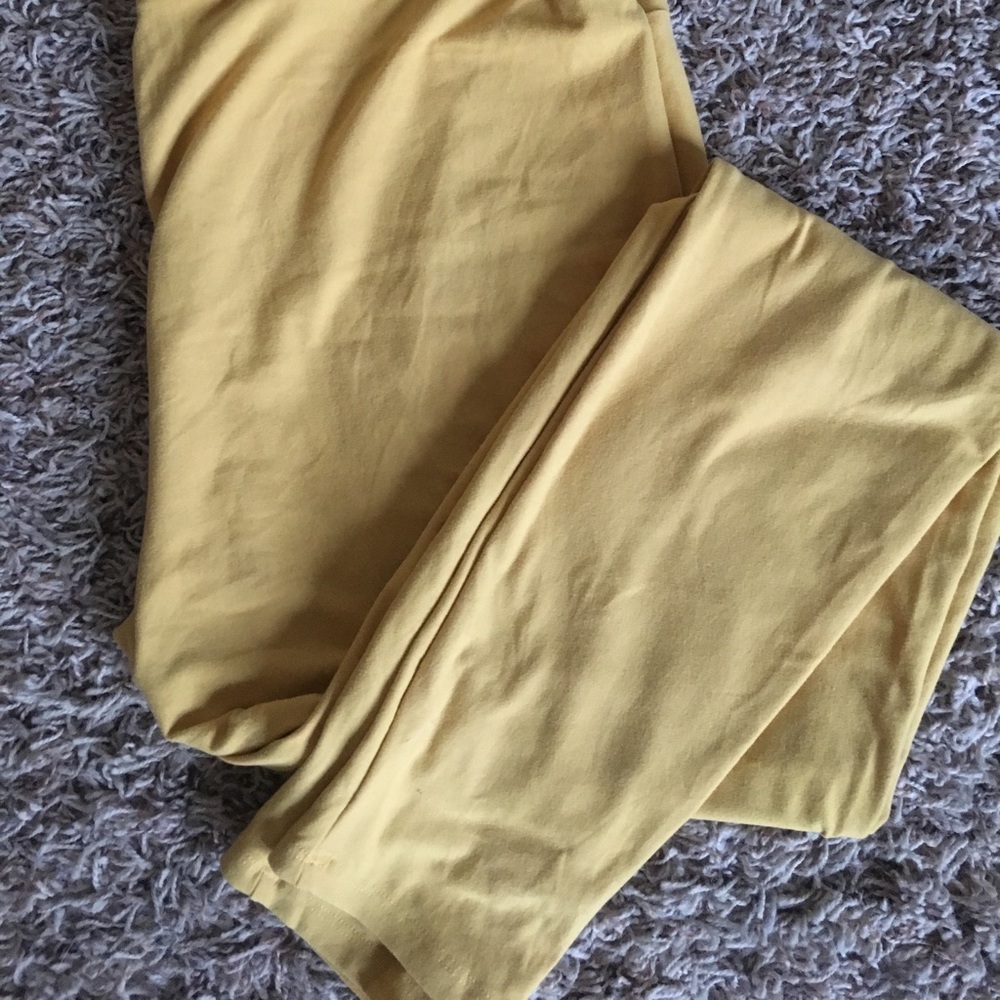 TC Lularoe Leggings Mustard
