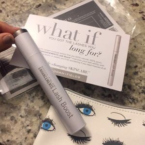 Lash boost, multi-function eyecream, small case.