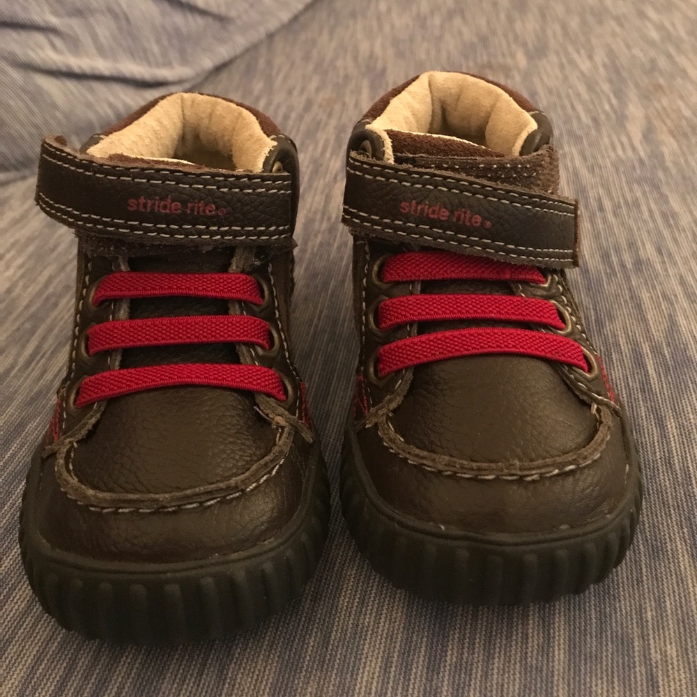 Boys’ stride rite boots