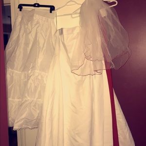 Wedding dress size 18W NEVER WORN‼️
