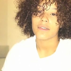 Meet your Posher, Destiny