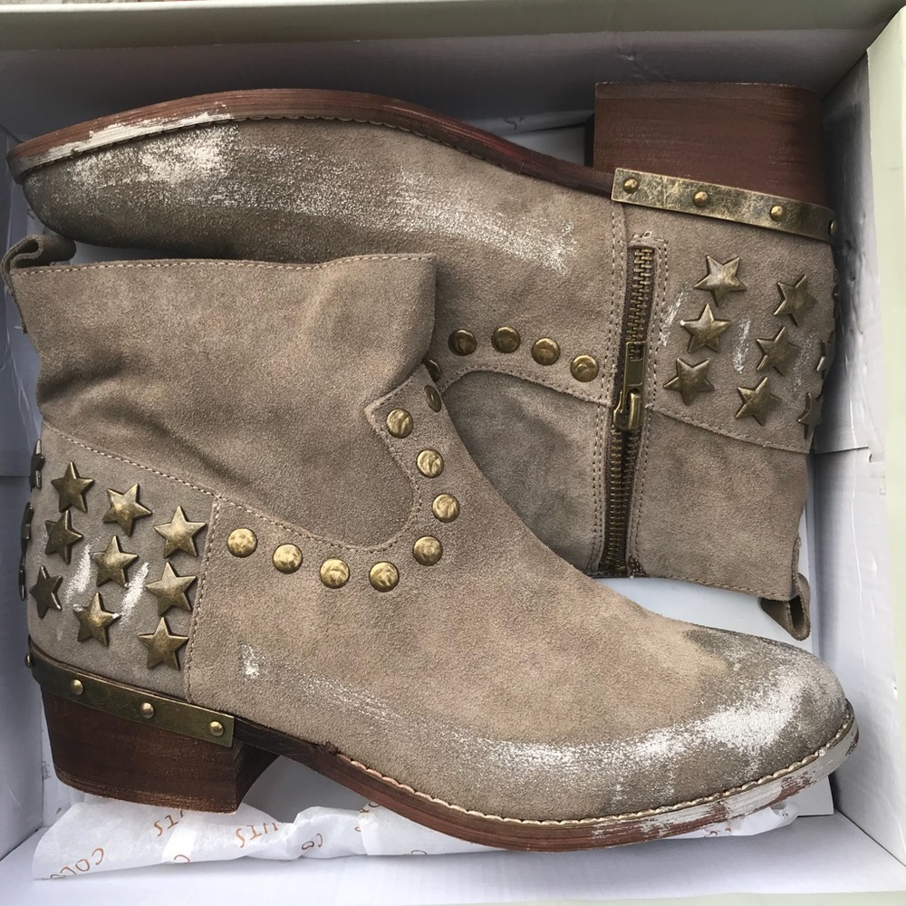 NIB Coconuts Suede Taupe Ankle Boots