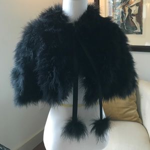 Black feather shoulder cape.