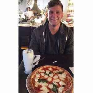 Meet your Posher, Cameron